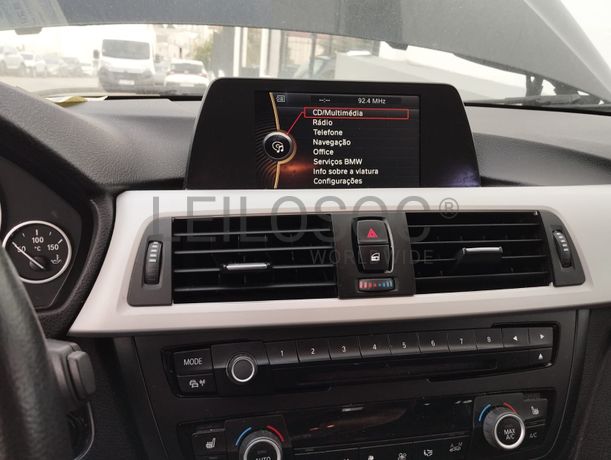 BMW 318 D · Ano 2013