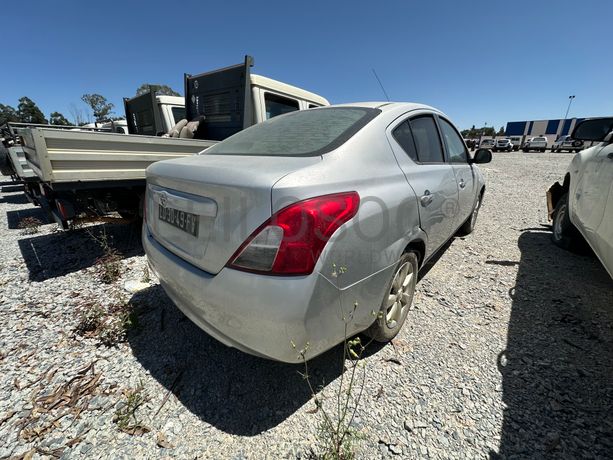NISSAN Almera
