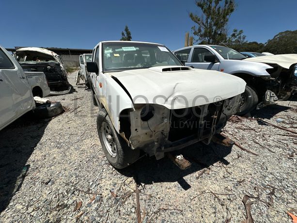 NISSAN HARDBODY 4WD DC