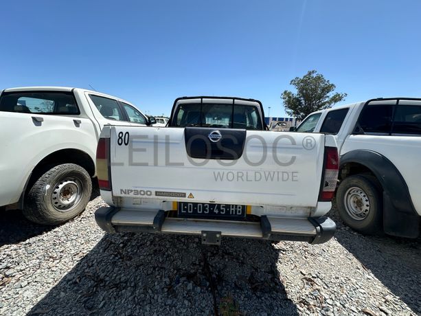 NISSAN HARDBODY 4WD DC