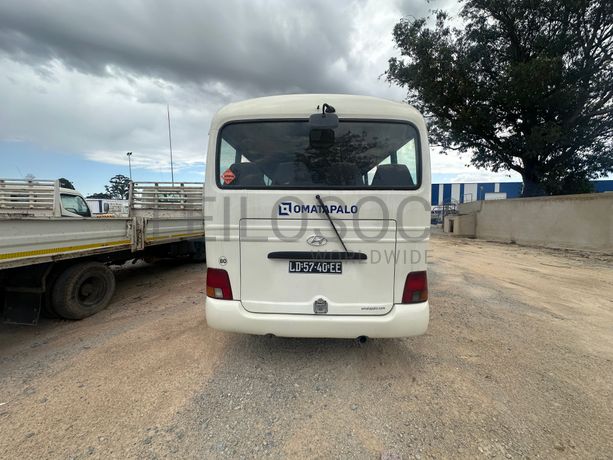 HYUNDAI, modelo COUNTY