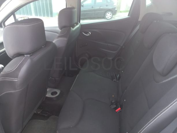 Renault Clio · Ano 2015