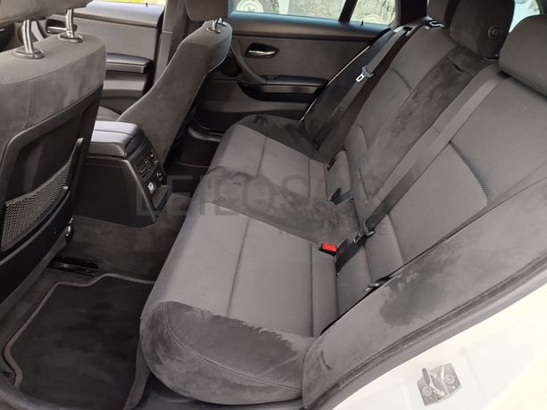 BMW 320D · Ano 2009