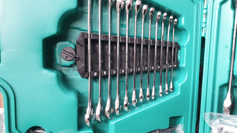 PEÇAS DE FERRAMENTA MECANICA MÉTRICA