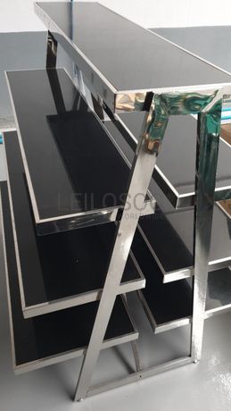 Expositor com 7 prateleiras