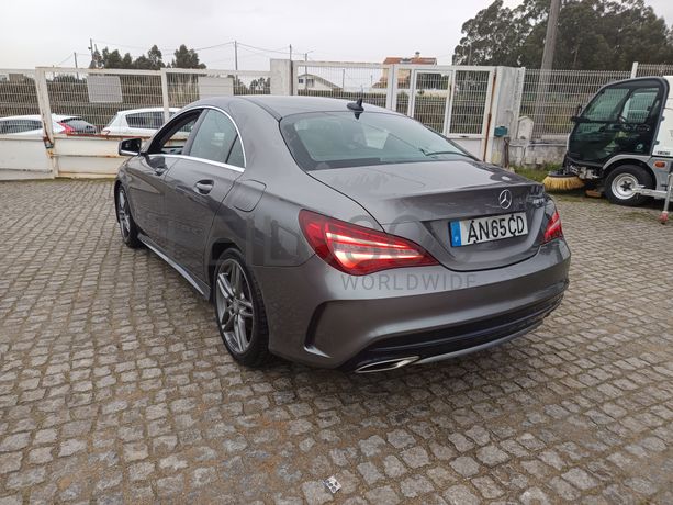 Mercedes-Benz 220 CDI · Ano 2016