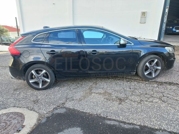 Volvo V40 · Ano 2013