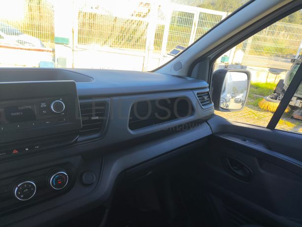 Renault Trafic 2.0 DCI · Ano 2022