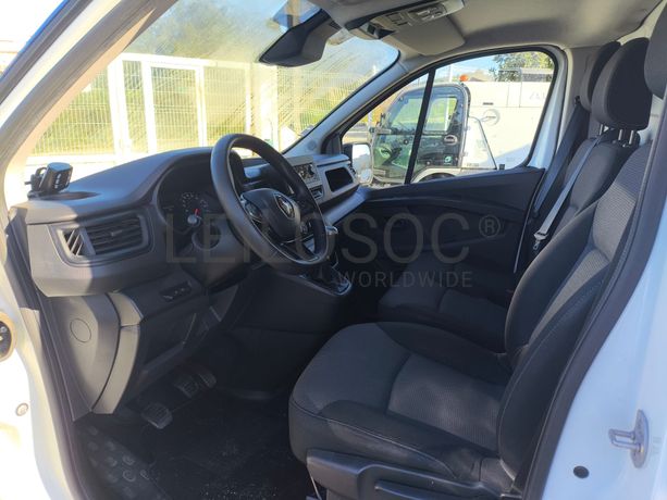 Renault Trafic 2.0 DCI · Ano 2022