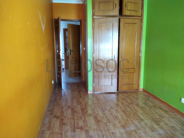 Apartamento T3 · Santa Iria de Azoia, Loures