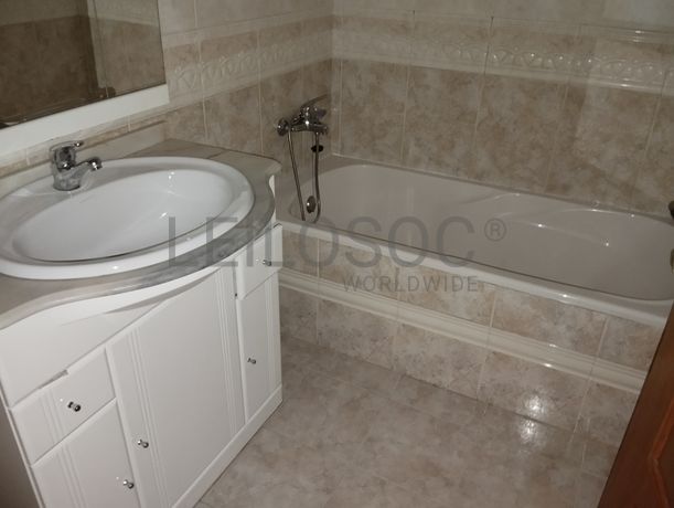 Apartamento T3 · Santa Iria de Azoia, Loures
