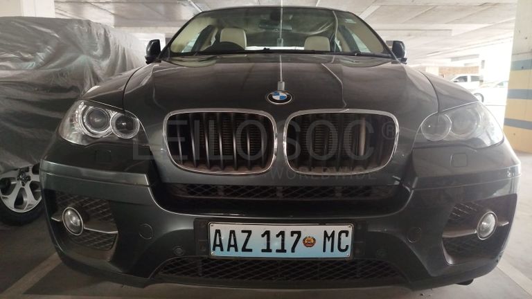 BMW X6 35i · Ano 2011