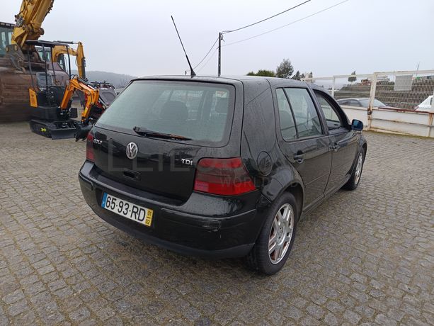 Volkswagen Golf · Ano 2021