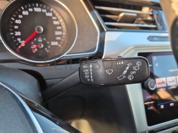 Volkswagen Passat Variant 1.6 TDI · Ano 2017