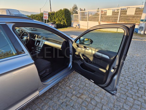 Volkswagen Passat Variant 1.6 TDI · Ano 2017