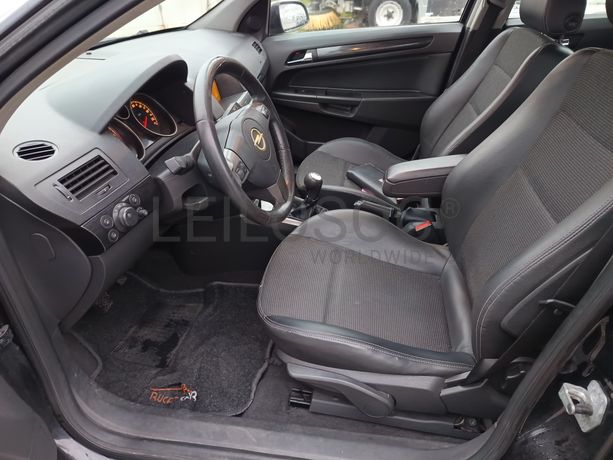 Opel Astra · Ano 2006