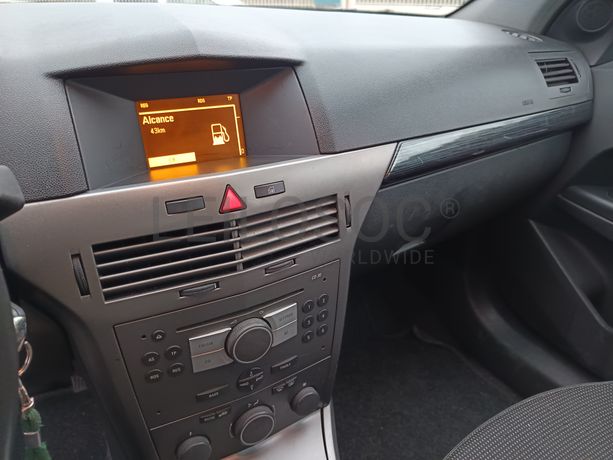 Opel Astra · Ano 2006