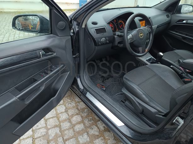 Opel Astra · Ano 2006