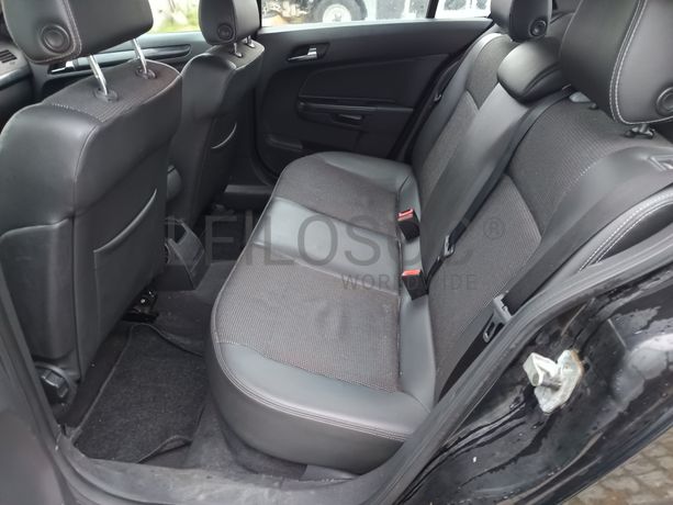 Opel Astra · Ano 2006