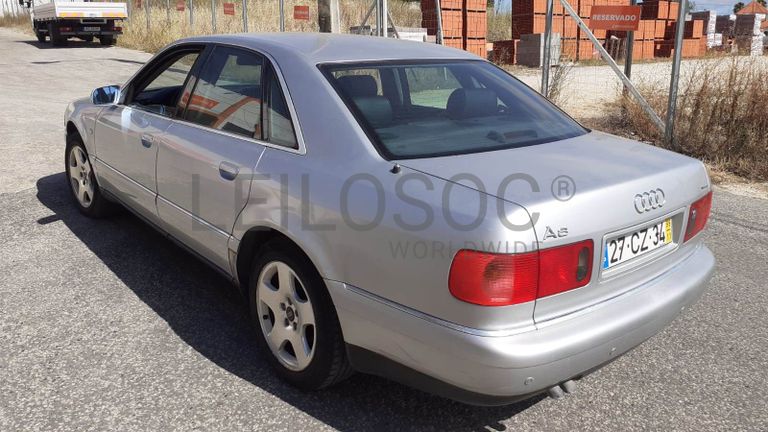 Audi A8 · Ano 1999