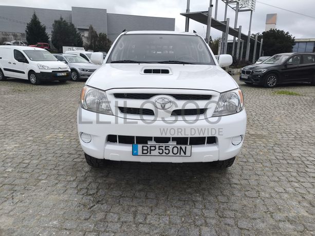 Toyota Hilux 2.5 d-4D · Ano 2008