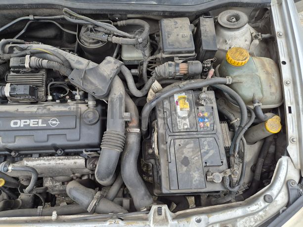 Opel Astra · Ano 2001