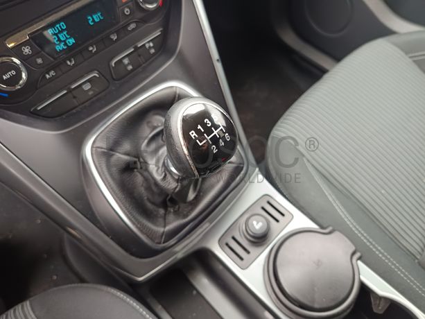 Ford Grand C-Max · Ano 2014 · 7 Lugares