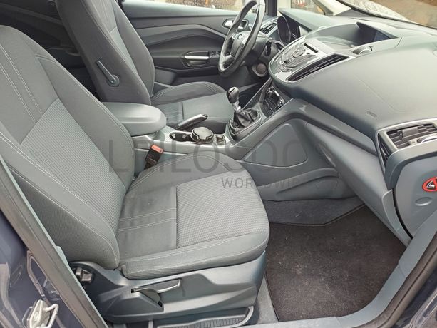 Ford Grand C-Max · Ano 2014 · 7 Lugares