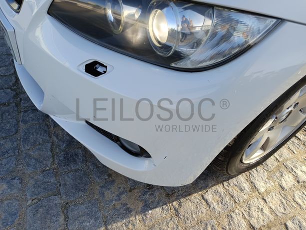 BMW 320D · Ano 2009