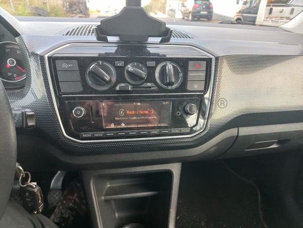 Volkswagen UP · Ano 2017