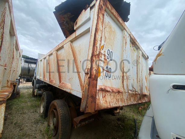 Camião Basculante RENAULT 350 Kerax