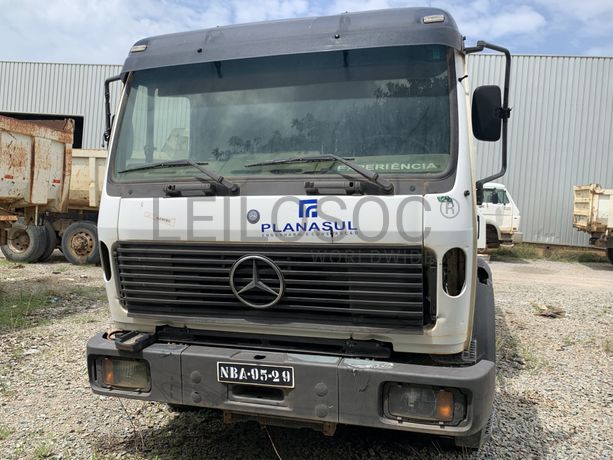 Camião Cisterna MERCEDES HD-KA329