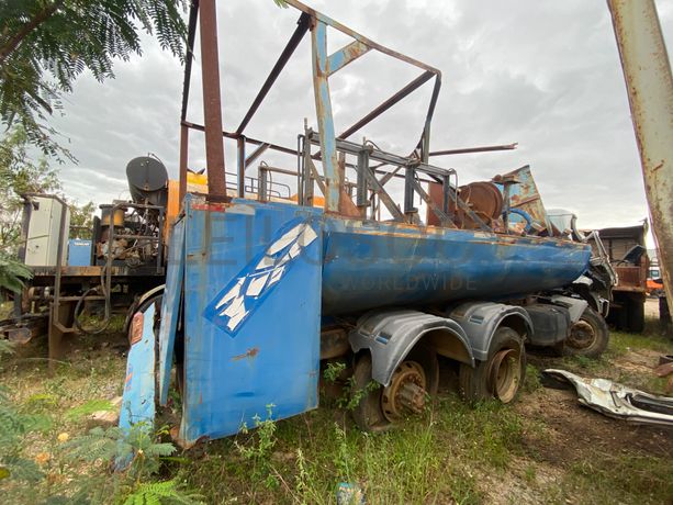 Camião Lubrificação -Abastecimento VOLKSWAGEN Worker 31-310