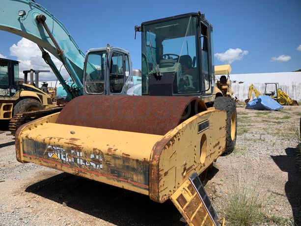 Cil. Auto-Prop. CATERPILAR CS 583 E