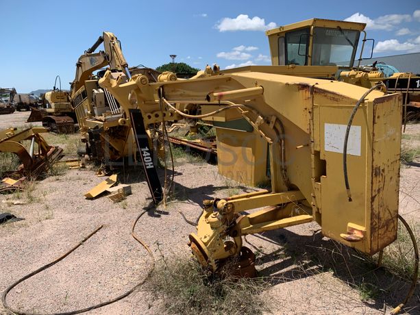 Motoniveladora CATERPILAR 140H