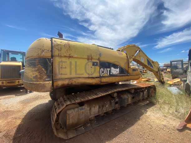 Escavadora CATERPILAR 325 CLN