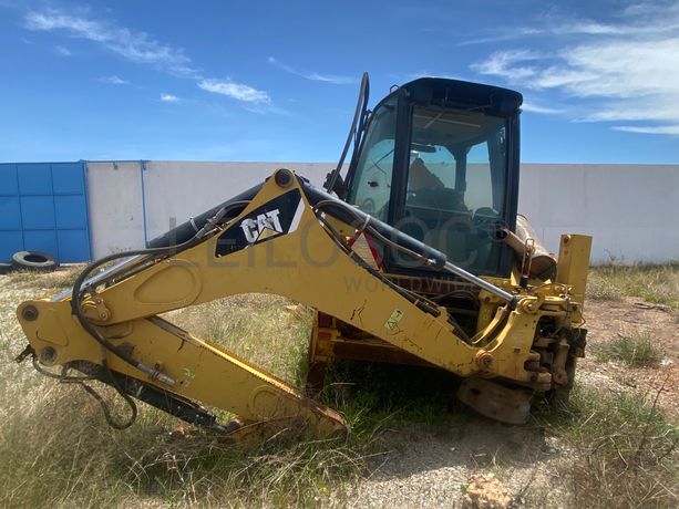Retroescavadora CATERPILAR 428 E