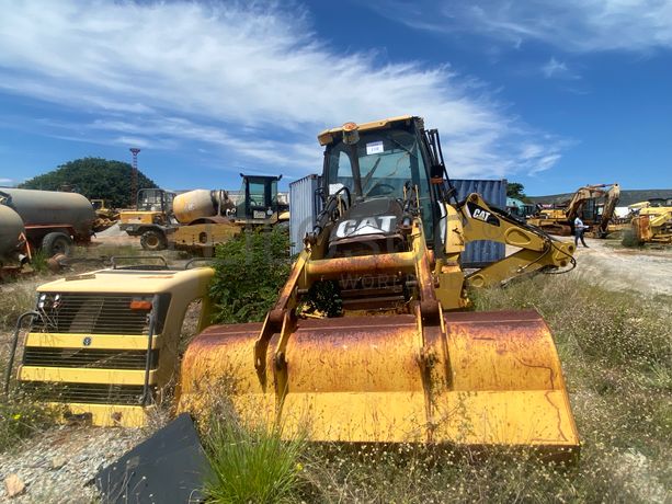 Retroescavadora CATERPILAR 428 E