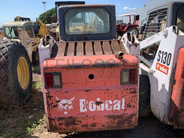 Mini Pá Carregadora Bob Cat S130B