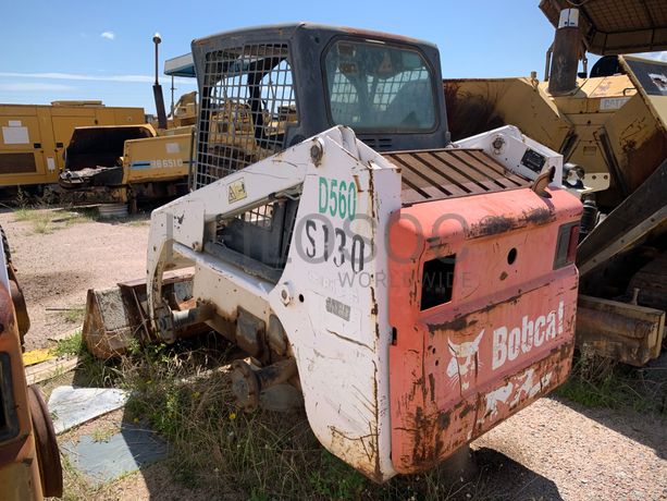 Mini Pá Carregadora Bob Cat S130B