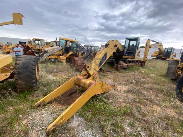 Escavadora CATERPILAR 324 DLN