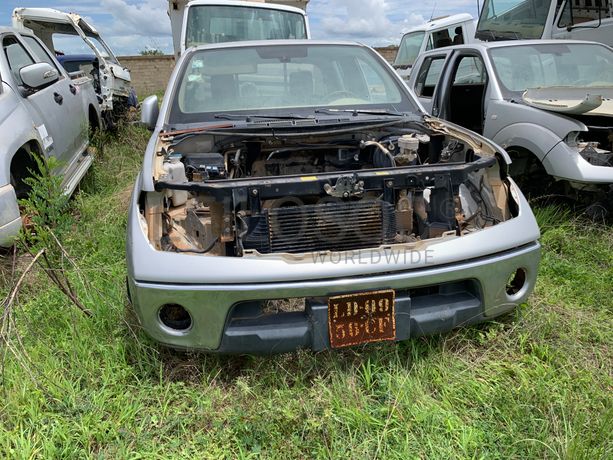 Veículo de Passageiros NISSAN NAVARRA