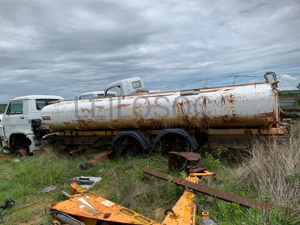 Camião Cisterna VOLKSWAGEN Worker 31-310