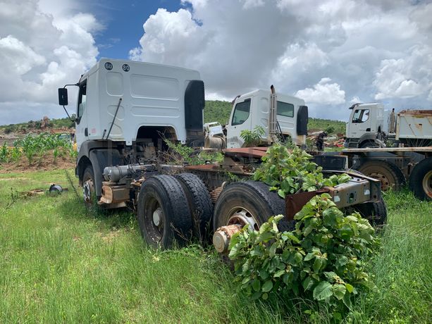 Camião Trator (Cavalo Mecânico) RENAULT 350 Kerax