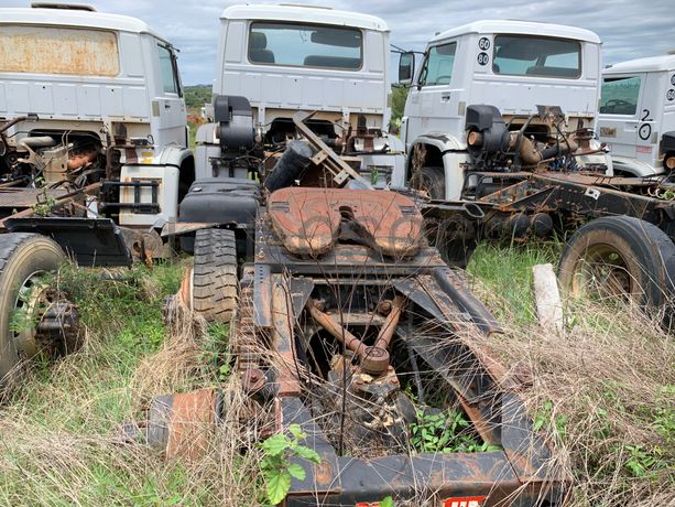 Camião Trator (Cavalo Mecânico) VOLKSWAGEN Worker 31-310 (2)
