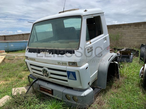 Camião Trator (Cavalo Mecânico) VOLKSWAGEN Worker 31-310 (5)