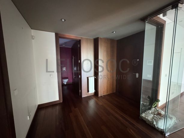 Apartamento T4 · Condomínio Arrábida Lake Towers, Vila Nova de Gaia