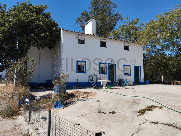 Quinta com 2,4 Hectares · Montemor-o-Novo