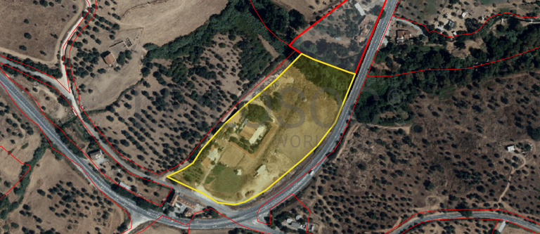 Quinta com 2,4 Hectares · Montemor-o-Novo