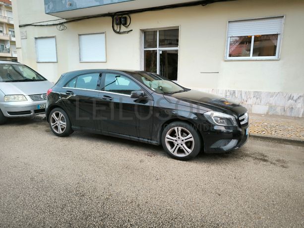 Mercedes-Benz A 180 CDI 1.5 · Ano 2015